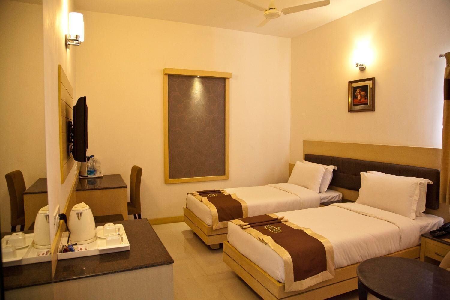Hotel Prince Gardens Coimbatore Bagian luar foto
