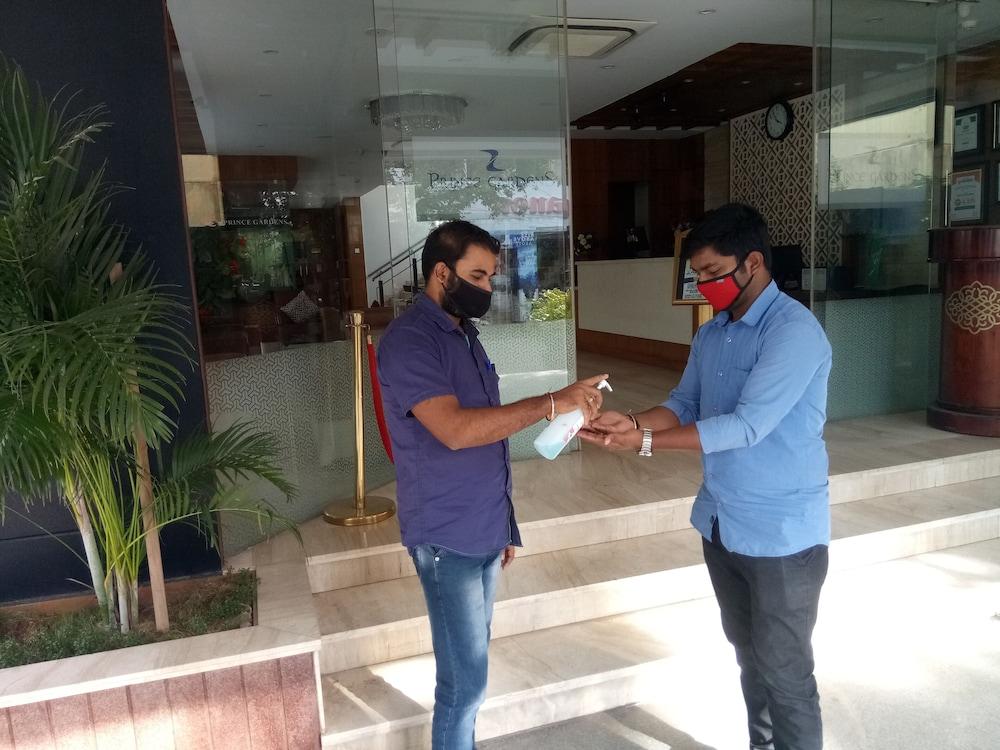 Hotel Prince Gardens Coimbatore Bagian luar foto