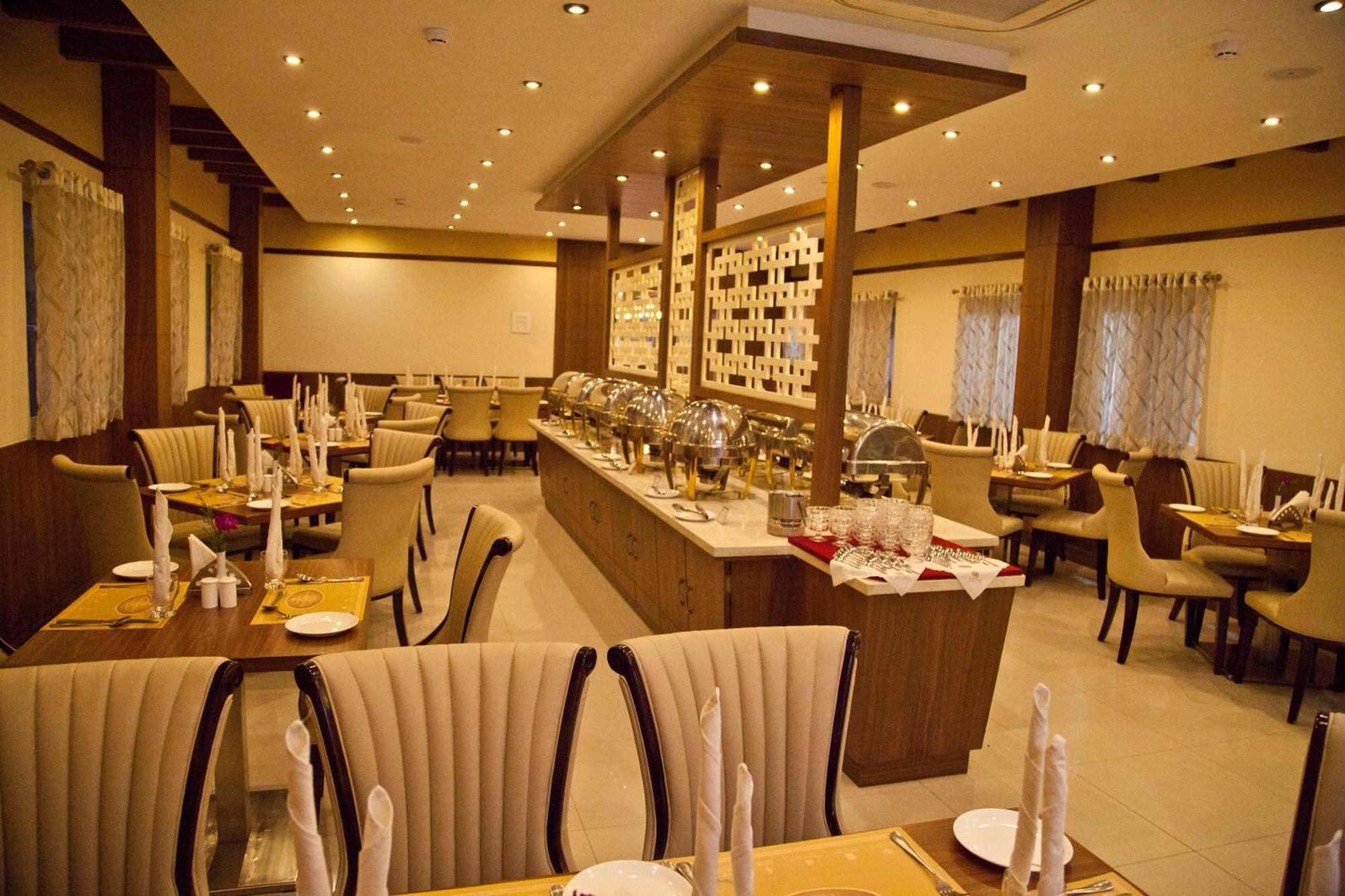 Hotel Prince Gardens Coimbatore Bagian luar foto
