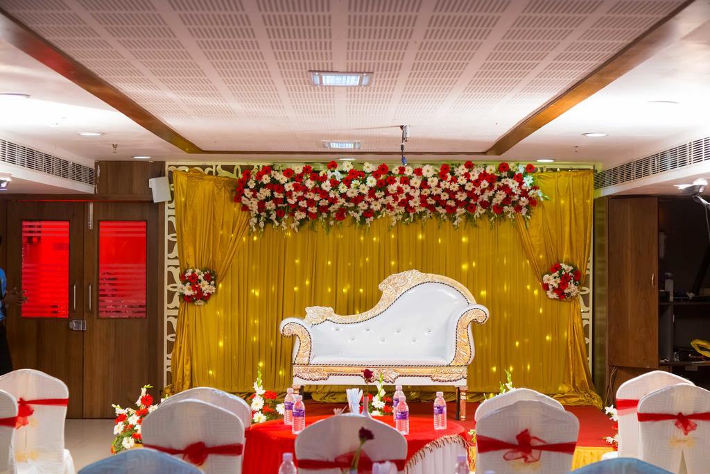 Hotel Prince Gardens Coimbatore Bagian luar foto