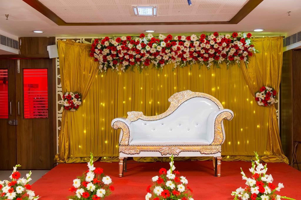 Hotel Prince Gardens Coimbatore Bagian luar foto