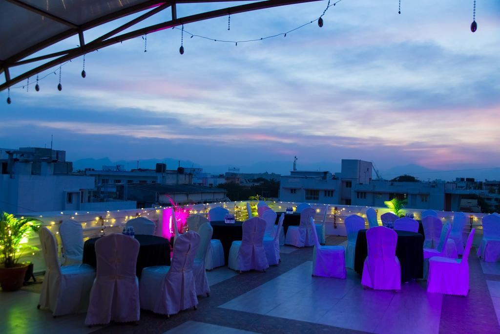 Hotel Prince Gardens Coimbatore Bagian luar foto