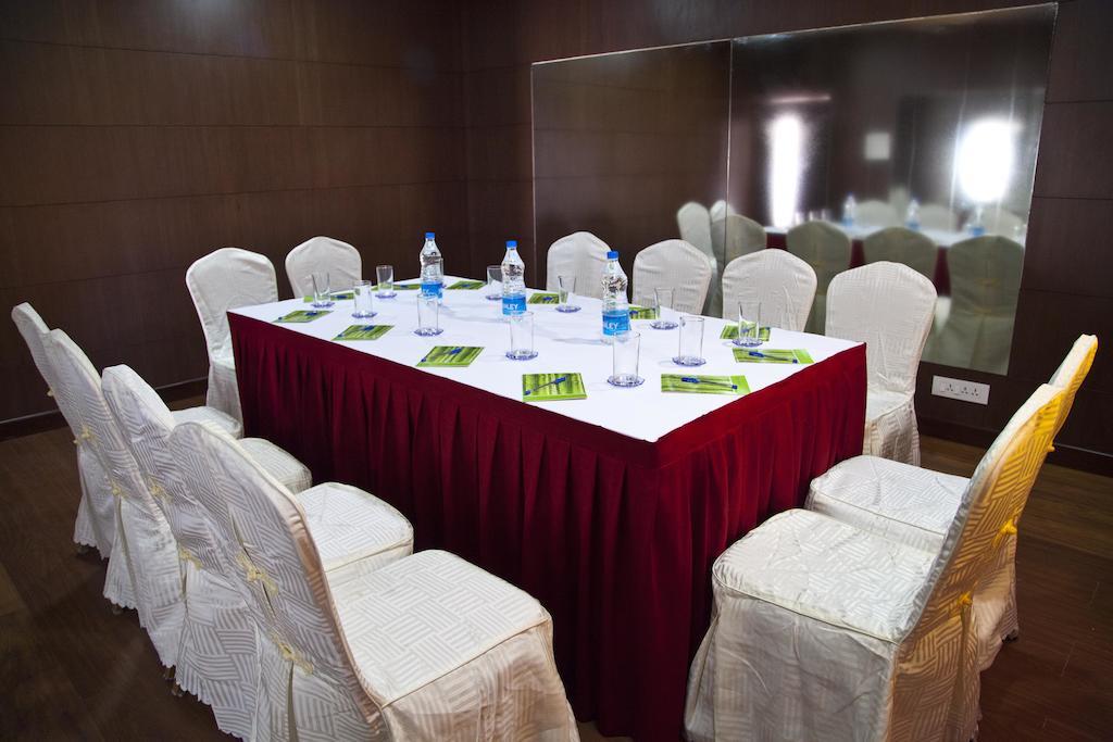 Hotel Prince Gardens Coimbatore Bagian luar foto