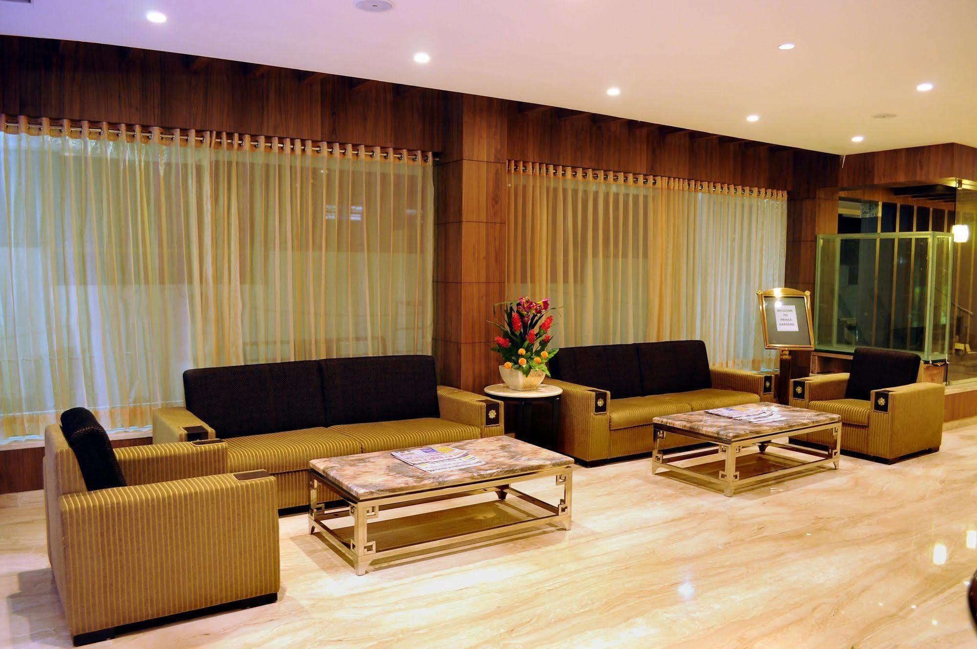 Hotel Prince Gardens Coimbatore Bagian luar foto