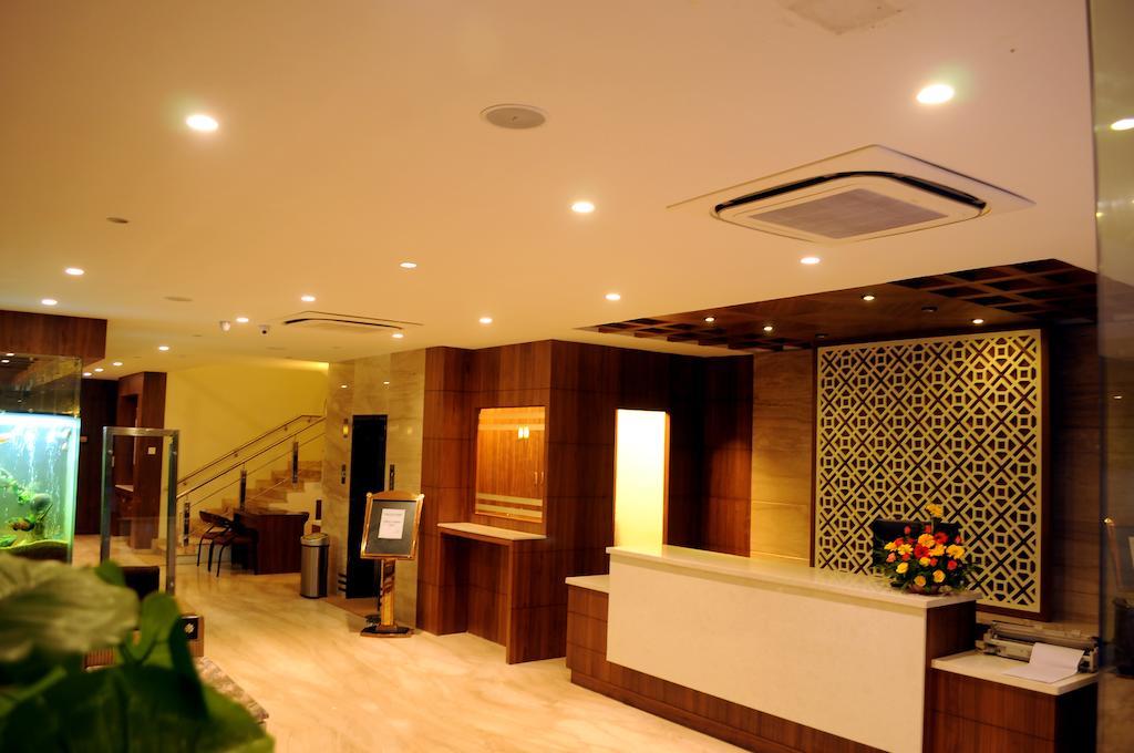 Hotel Prince Gardens Coimbatore Bagian luar foto