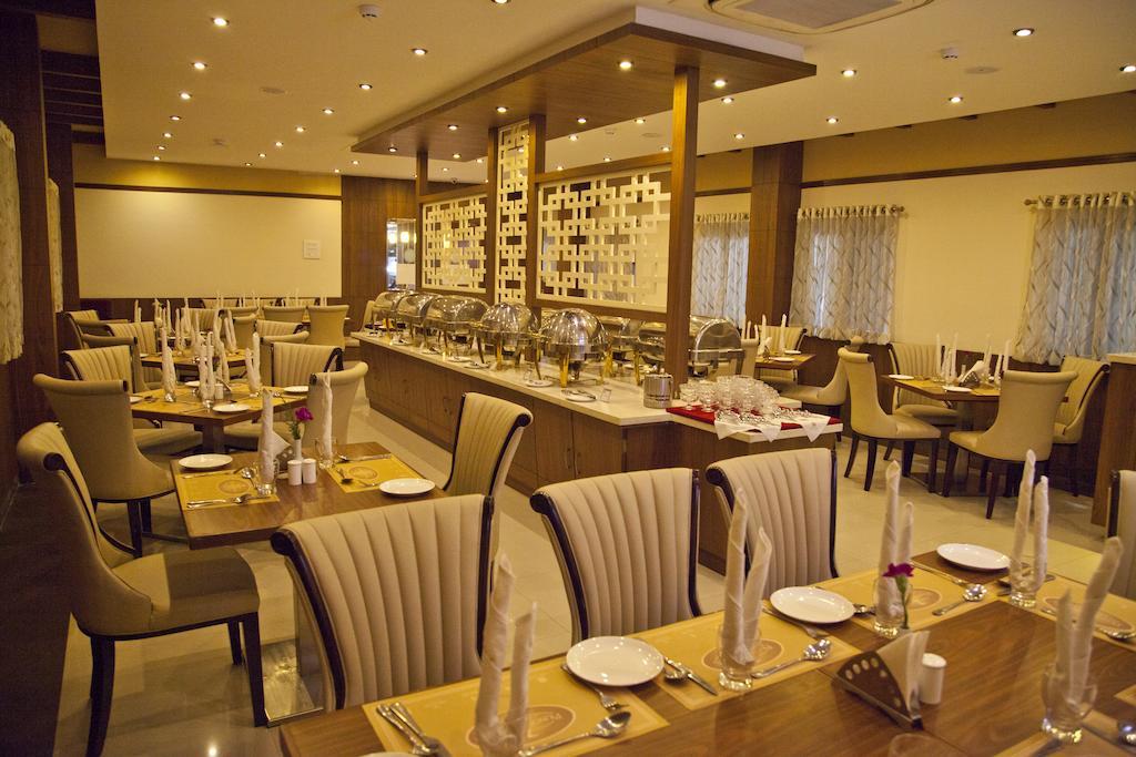Hotel Prince Gardens Coimbatore Bagian luar foto